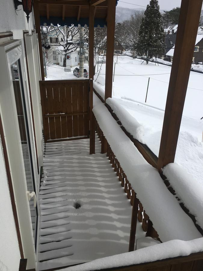 Alpine Wind Bed & Breakfast Hakuba Exterior photo